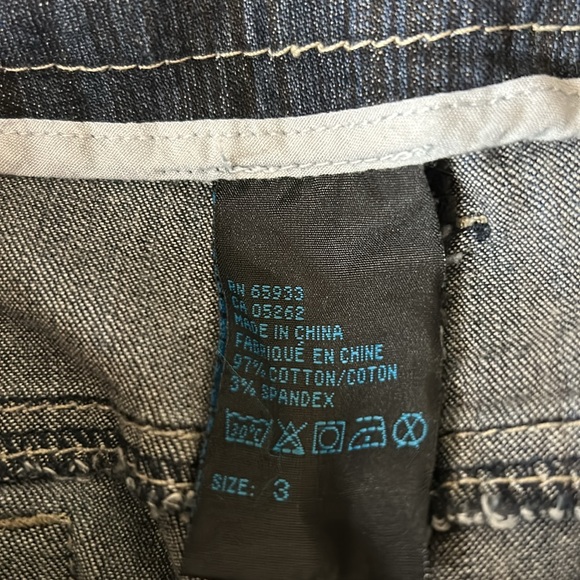 Point Zero VGUC jeans striped. Embroidery and beads on belt loops. Size 3. - Picture 13 of 16